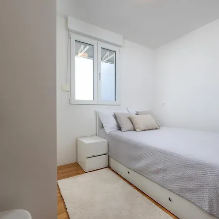 Rose Penthouse Lejlighed